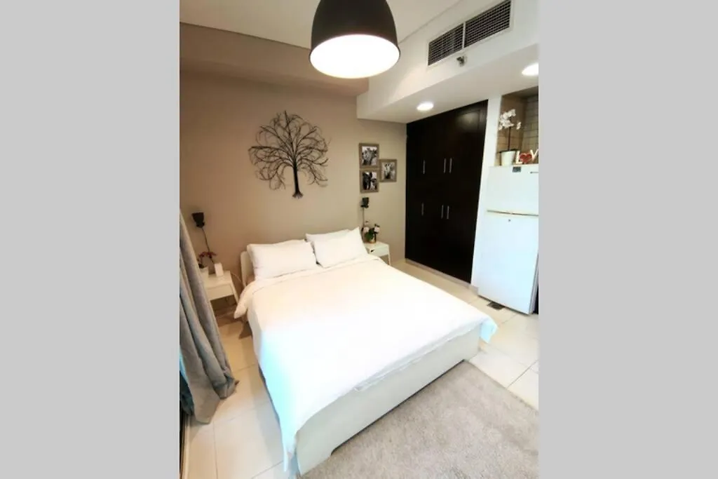 Apartment Jbr Beach Studio At Royal Oceanic Tower Dubai United Arab Emirates