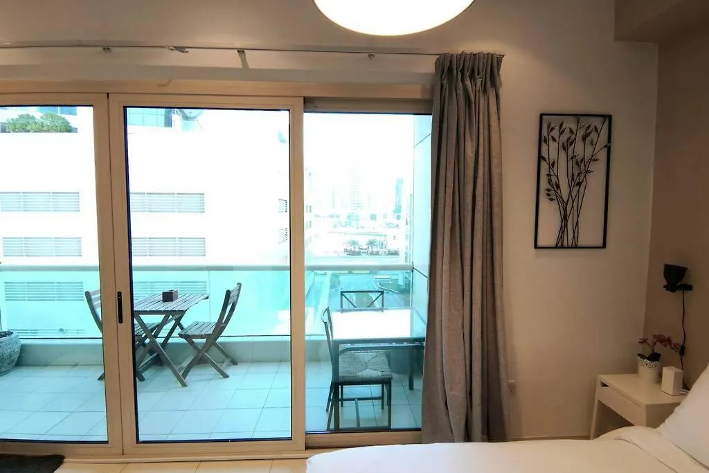 Jbr Beach Studio At Royal Oceanic Tower Dubai Apartment