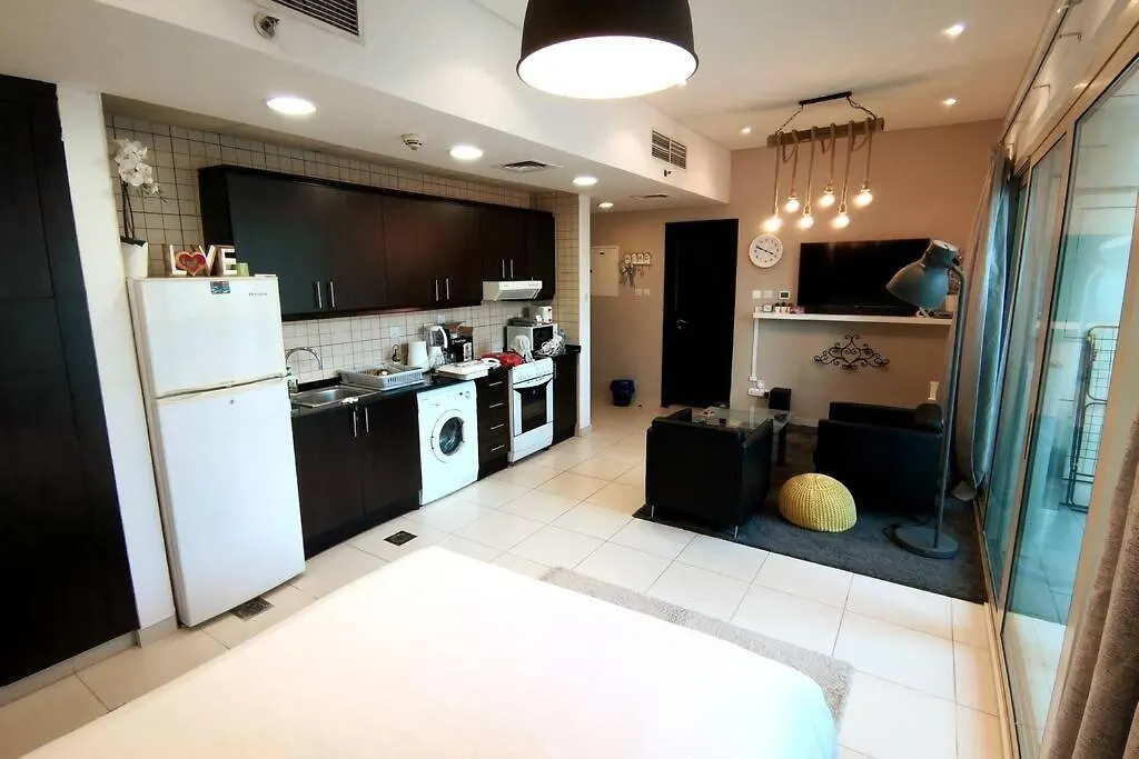 Jbr Beach Studio At Royal Oceanic Tower Dubái Apartamento